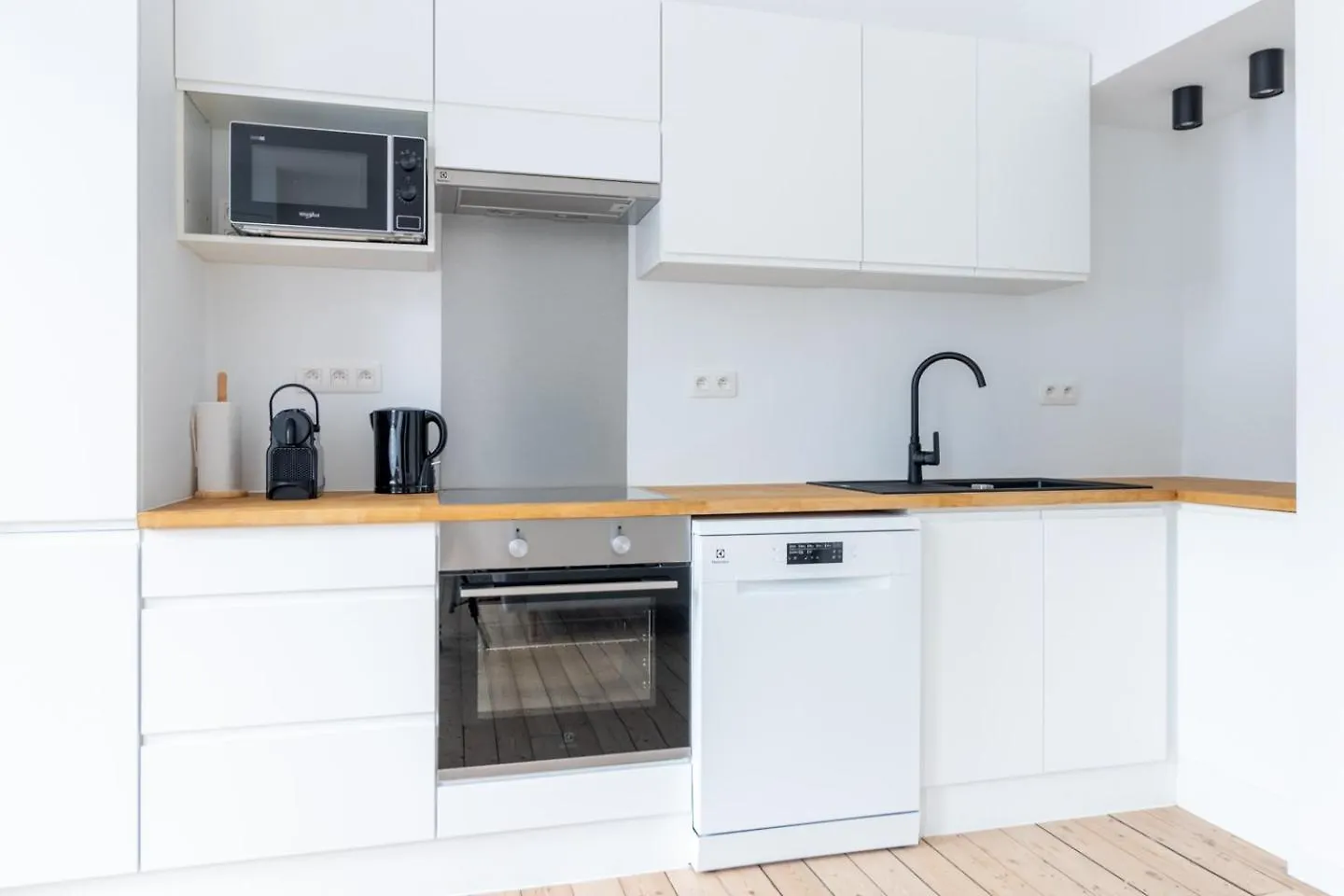 Apartamento Sleek City Stays - Urban Elegance In The Heart Of Gante Bélgica